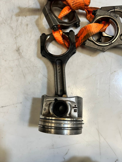 2014 Mini Cooper Countryman Piston with connecting rods 1.6 8575866 