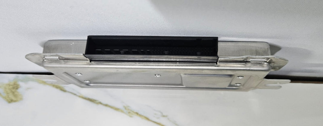 OEM BMW 7 F01, F02 2014 Dynamic Suspension Control Module Unit 6866455
