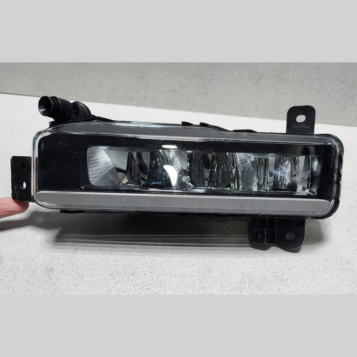 2015-2022 BMW X1 Front Right Fog Light 8089526 X3 X4 OEM