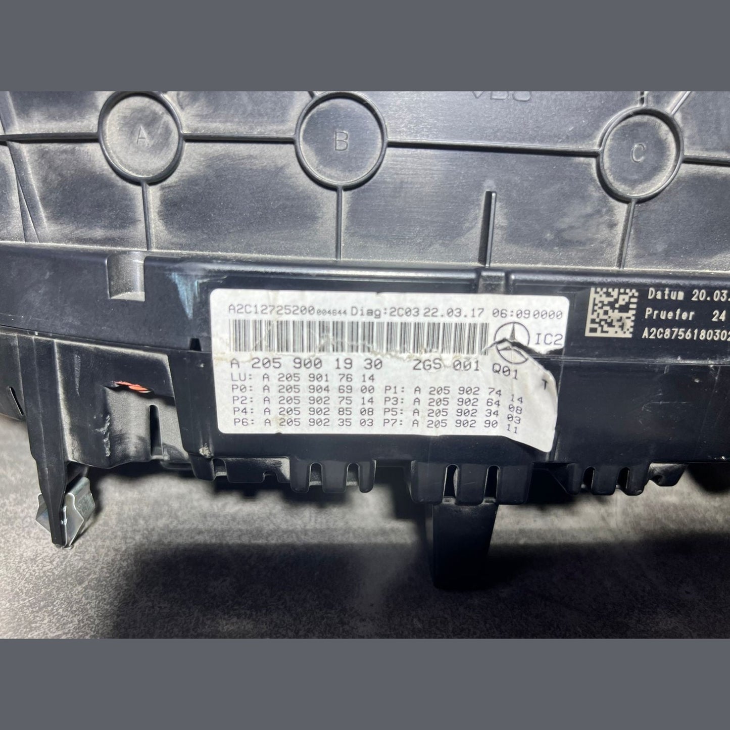14-20 Mercedes-Benz W205 C-Class Instrument Cluster Speedometer A205 9001930 OEM