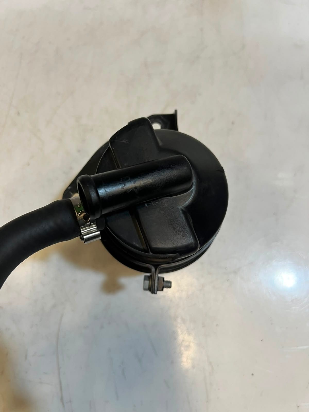 BMW 328i E81 E87 E90 E92 F06 F13 F12 F10 Power Steering Fluid Reservoir 6767161