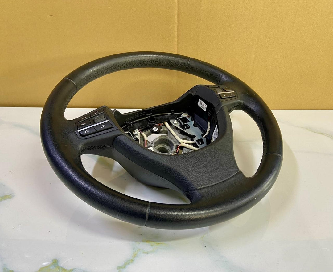 OEM BMW 5 F11 F10 Steering Wheel Leather 9229481