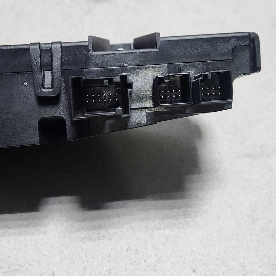 Mercedes-Benz S-Class W221 Climate Control Unit 2218709810 S-Class W221