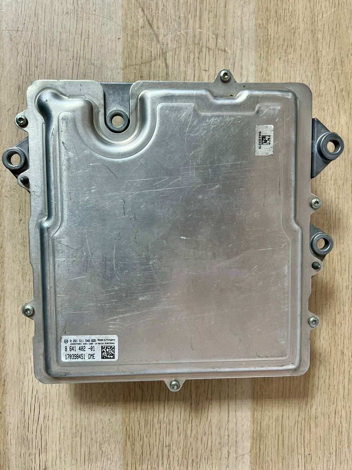 BMW 7 Series F02 3.0 V6 740Li N55B30A N55 N55B30 BODY Control Unit 8641402