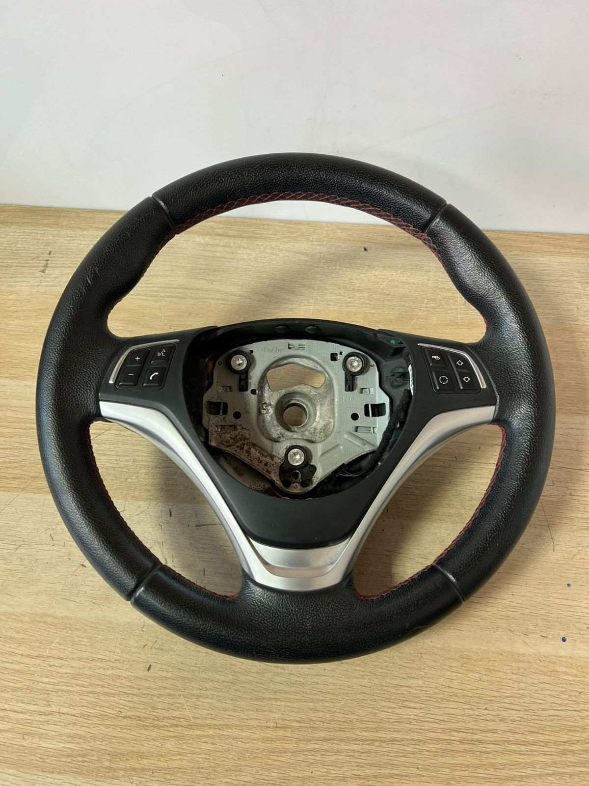 BMW Steering Wheel LEATHER 6853135 E90 E87 E84 X1 3 SERIES 2007-2015