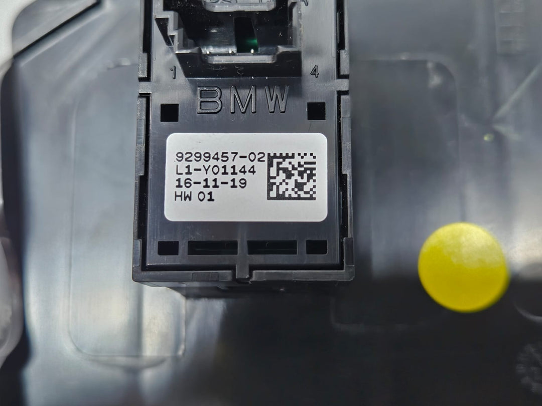 9299457-2018-2024 BMW X3 7 Series G11 G12 Right Side Power Window Switch OEM