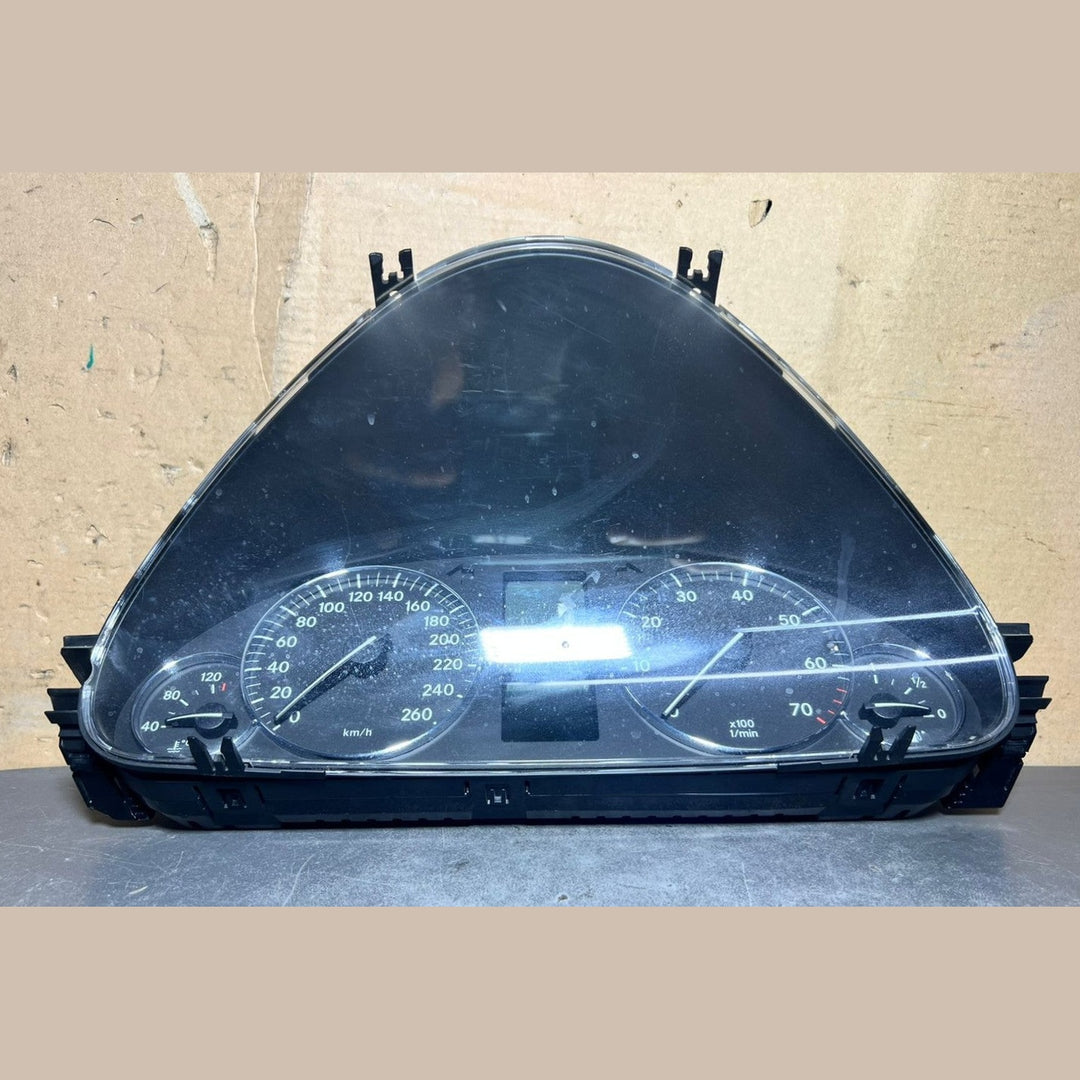 03-06 Mercedes-Benz W203 C-Class Instrument Cluster Speedometer A203 5408747 OEM