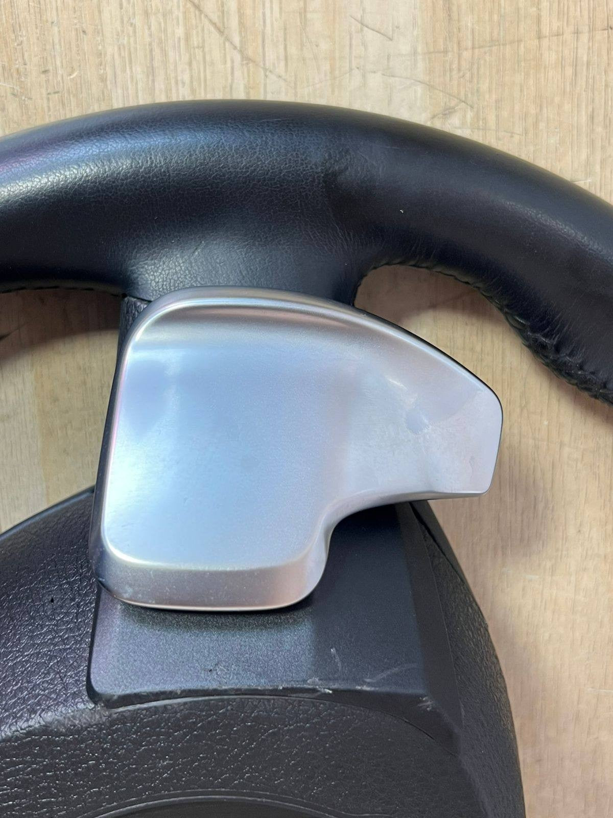 2012 BMW 528i Steering Wheel 6102240 F10 F07 F01 5 Series and 7 Ser