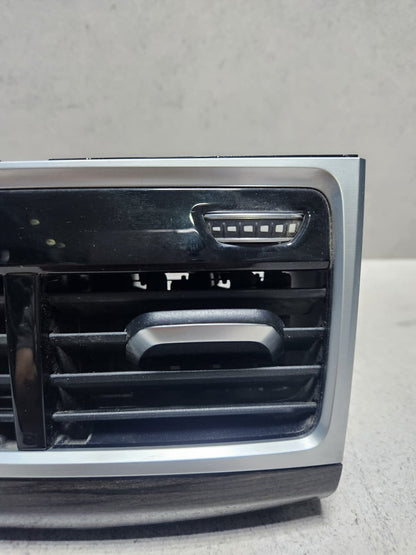2017 BMW 740i Rear Air Vent Grille 9301745 7 Series G11 G12