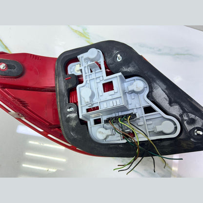 Mercedes W204 C-Class Rear Right Side Tail Light Brake Stop Lamp A204 8200264