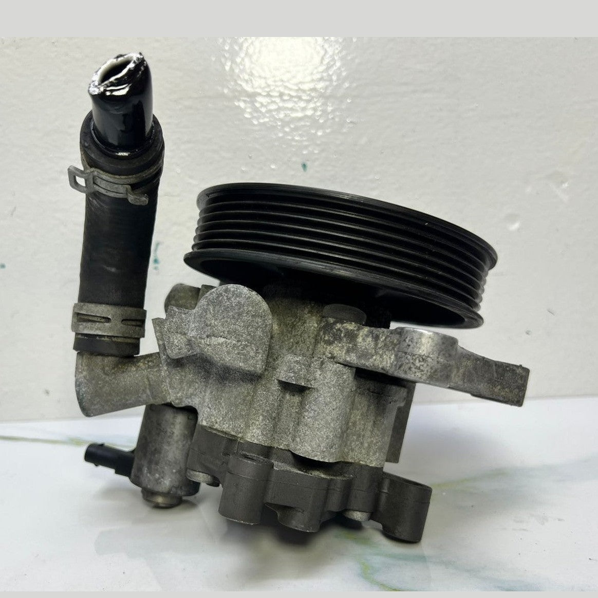 Mercedes-Benz W906 Sprinter Power Steering Hydraulic Pump A006 4667601