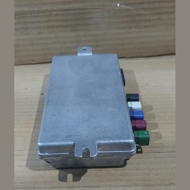 BMW OEM F10 F11 F12 SURROUND VIEW TOP REAR SIDE CAMERA CONTROL MODULE -9228322