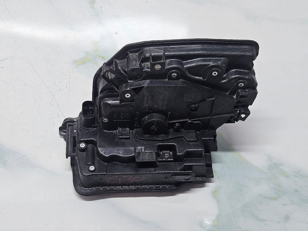 BMW 5 G30 530i 2017 RHD Rear Right Door Lock 7477690 OEM