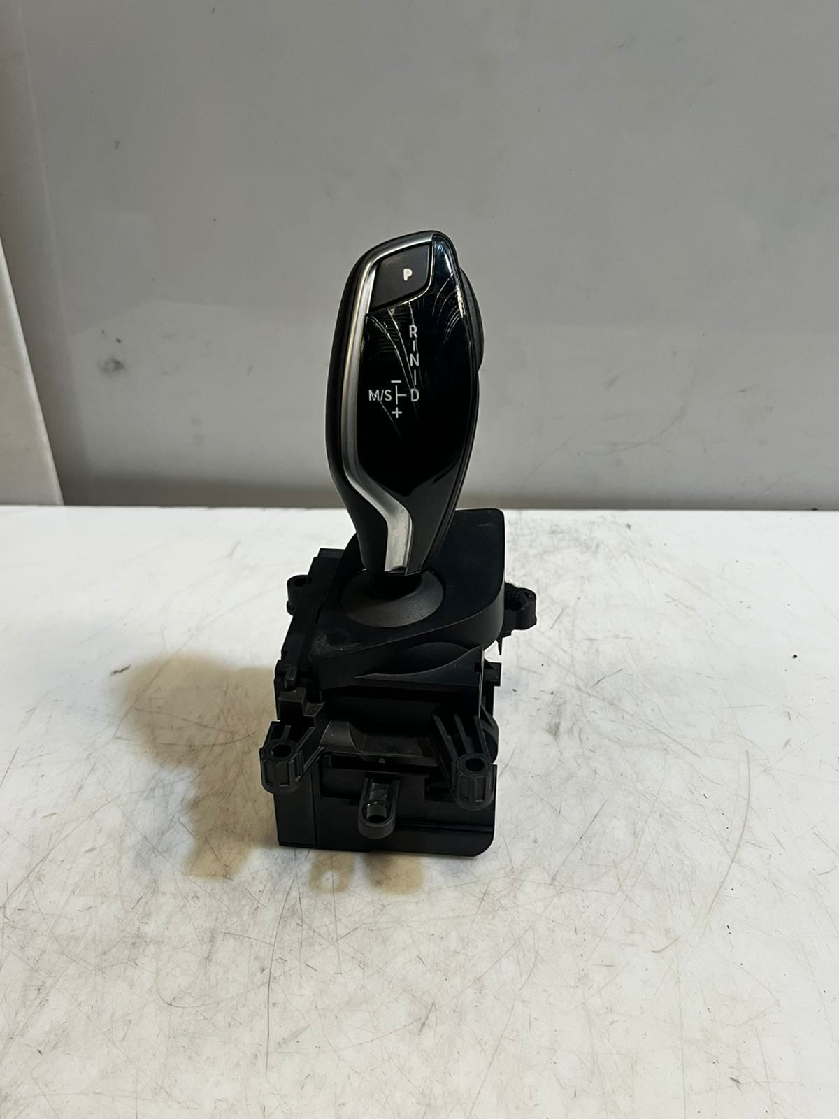 BMW G30 G31 G32 5 Series Automatic Gear Selector SWITCH KNOB 6825826 RHD OEM