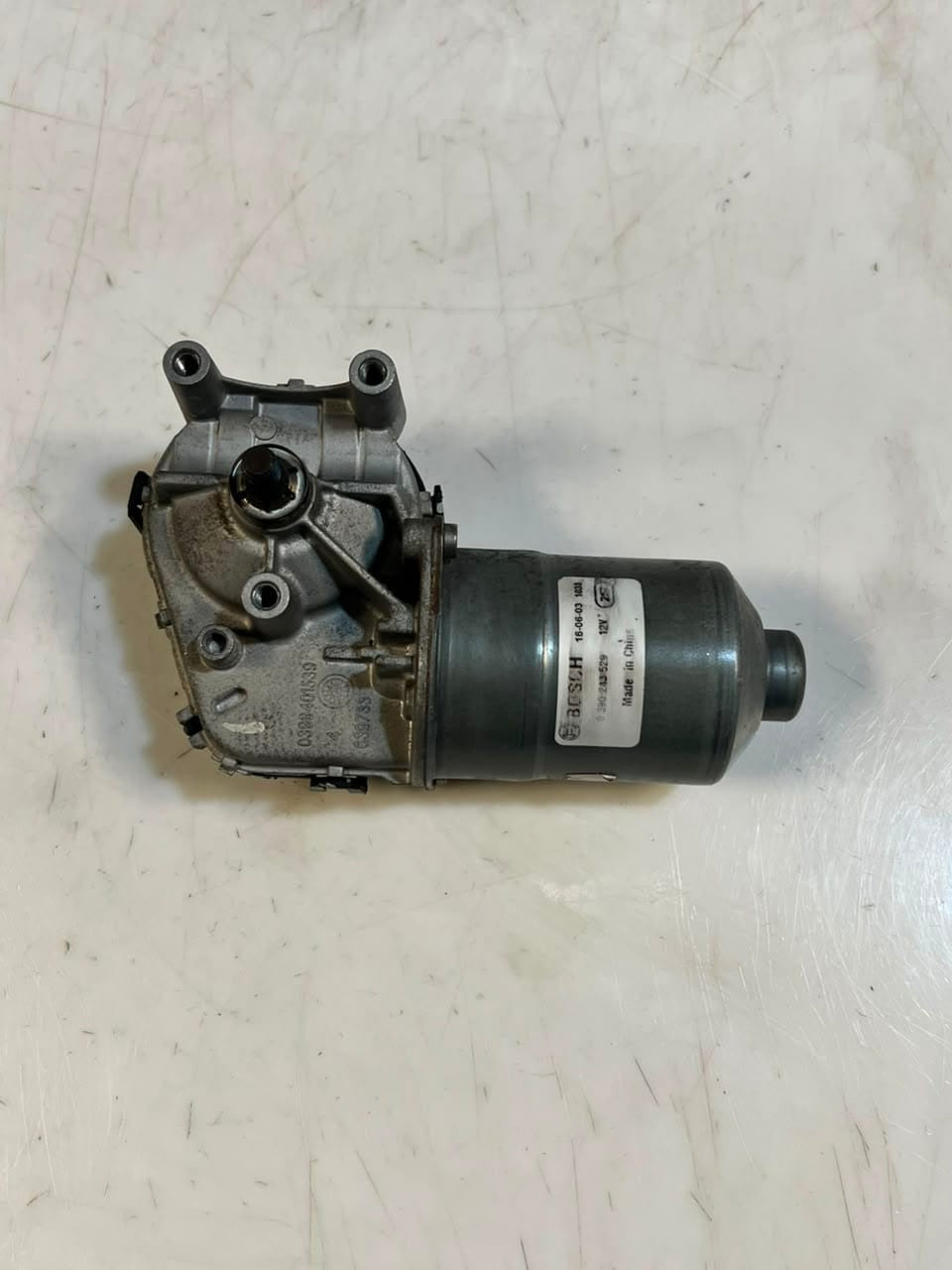 BMW X1 Series F48 RHD Front Windshield Wiper Motor 0390243529 OEM