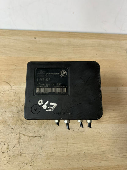 BMW 1 3 series E81 E82 E87 E90 E91 E92 ABS DSC BRAKE PUMP CONTROLLER 6787837