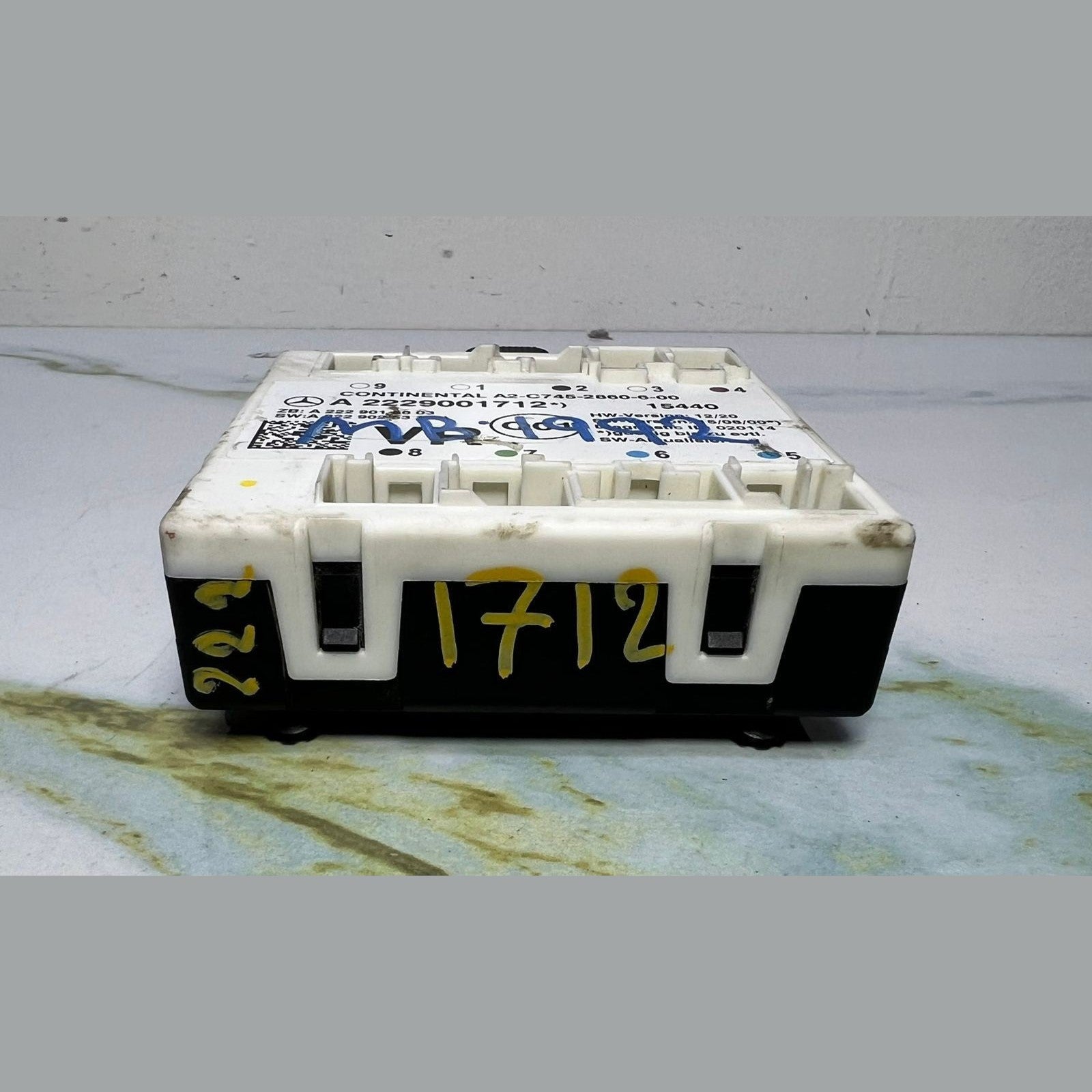 Mercedes-Benz W222 S-Class Front Right Side Door Control Module A222 9001712 OEM
