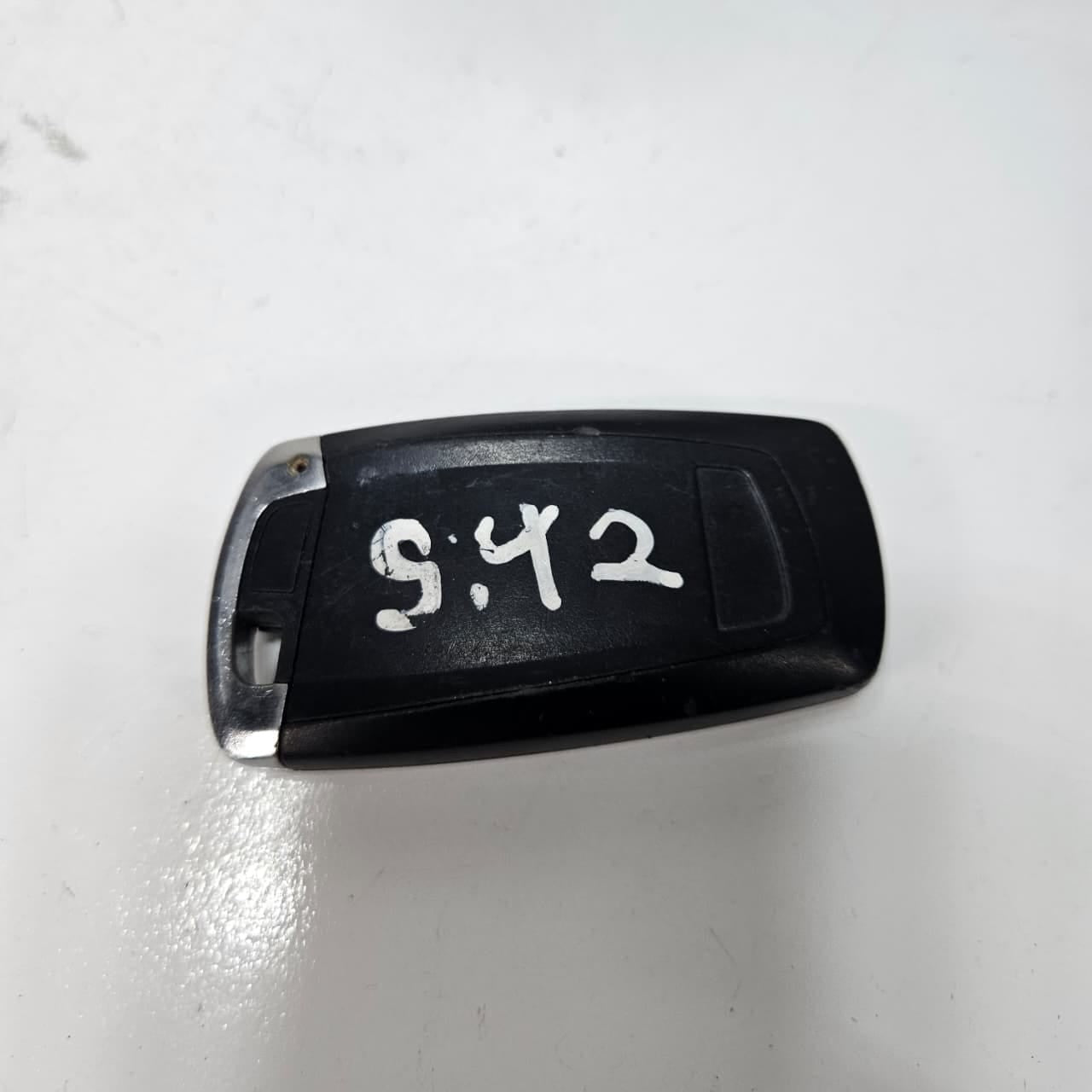 OEM BMW F30 F31 F35 2.0 Engine Control Unit DME Key Set 7637481