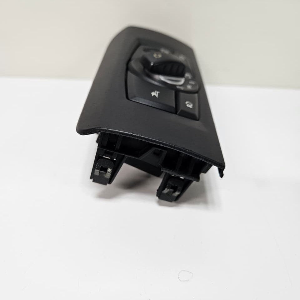 BMW X5 E70 Headlight Switch 9134727 OEM