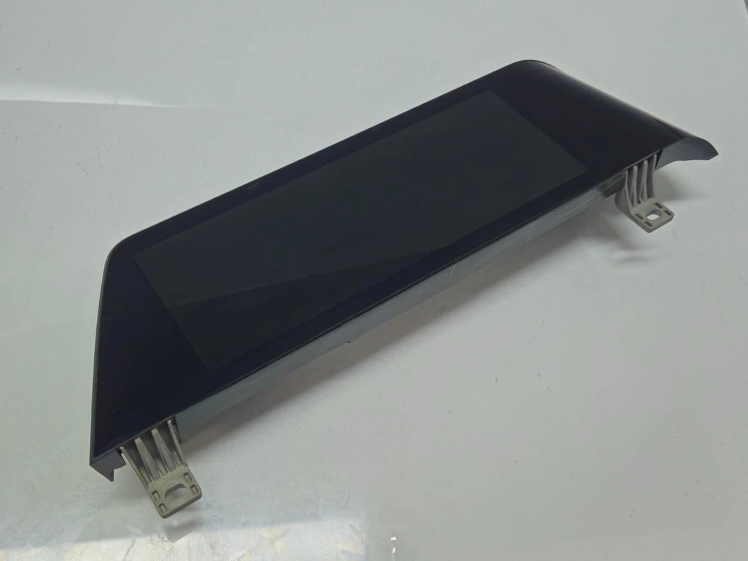 9826556-2021 BMW G26 RHD Central Information Display OEM