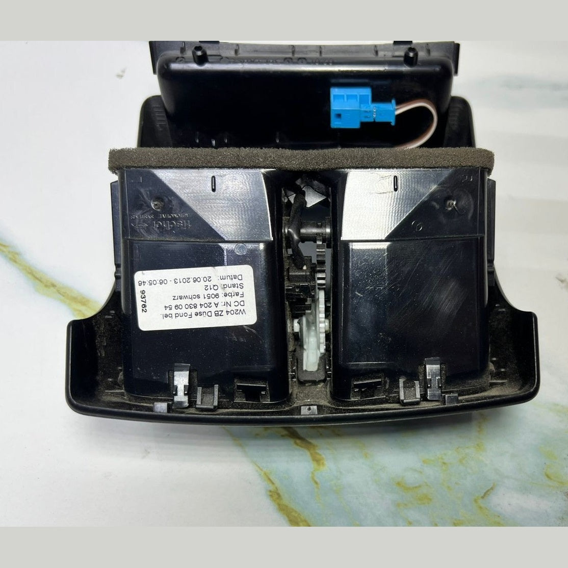 2008-2012 Mercedes-Benz W204 C-Class Centre Console Air Vent A204 8300954 OEM