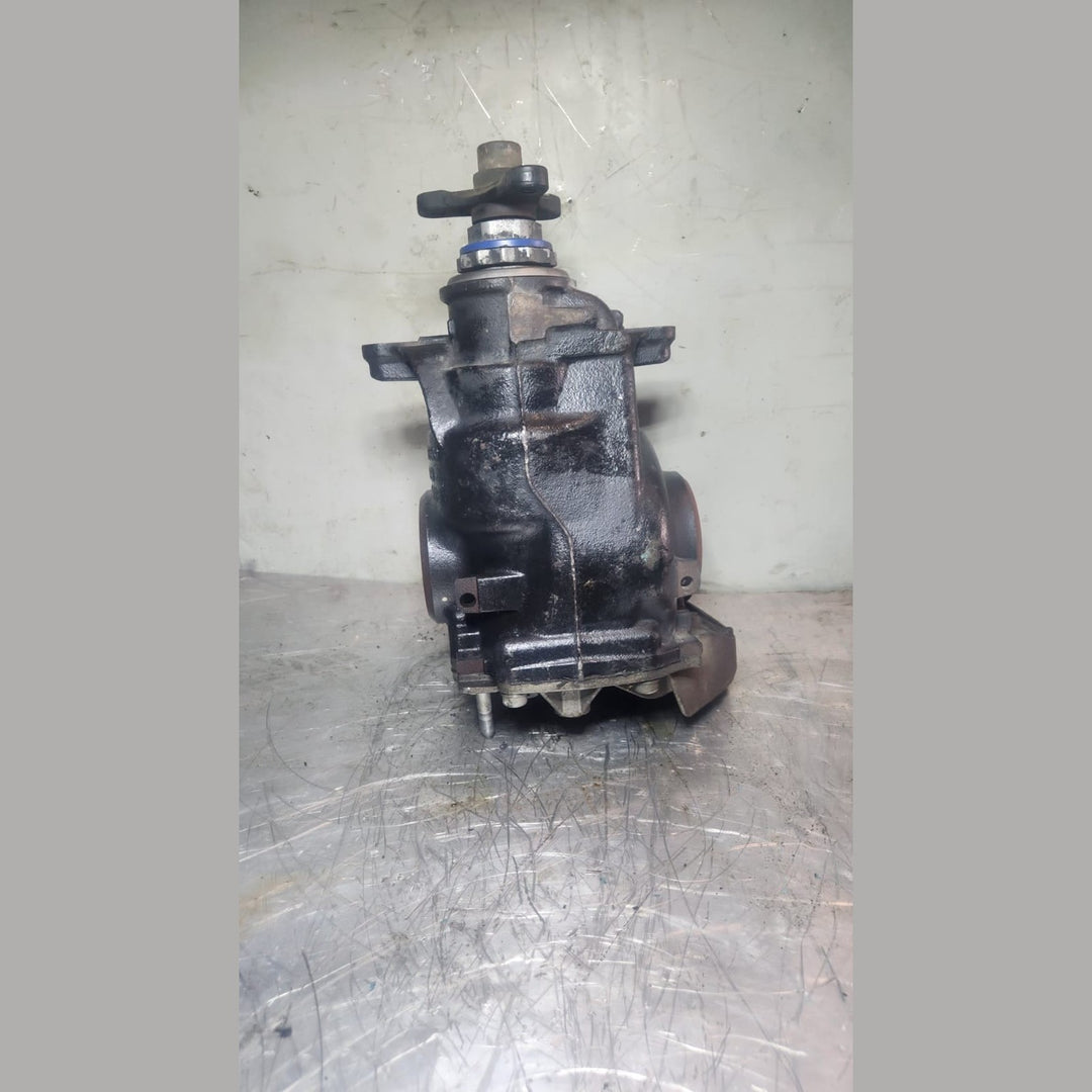 2015-2016 BMW 228i Rear Differential Carrier Assembly 7612168 230i 328i 330 2.81