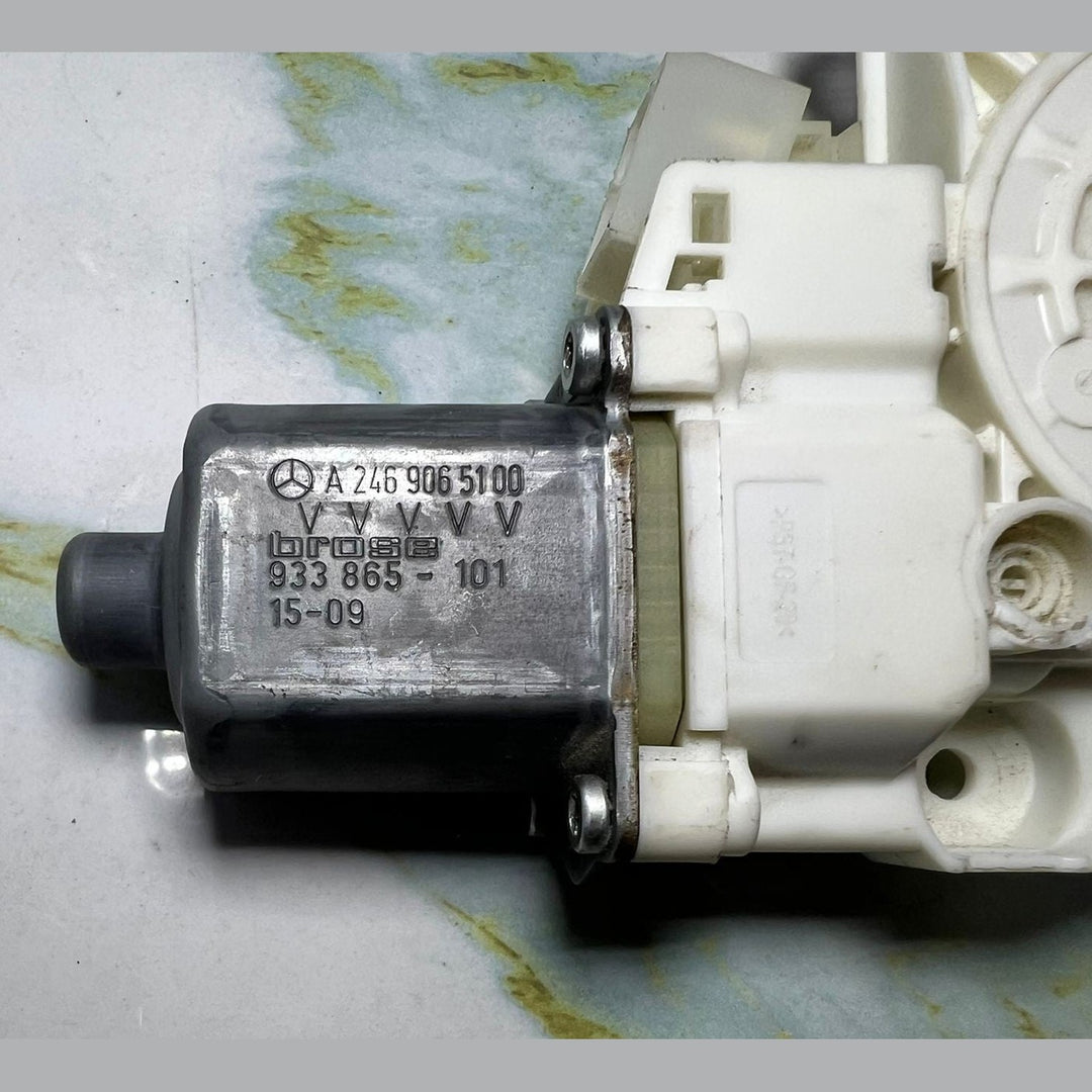 13-18 Mercedes-Benz W246 B-Class CLA Window Motor Front Left Side A246 9065100