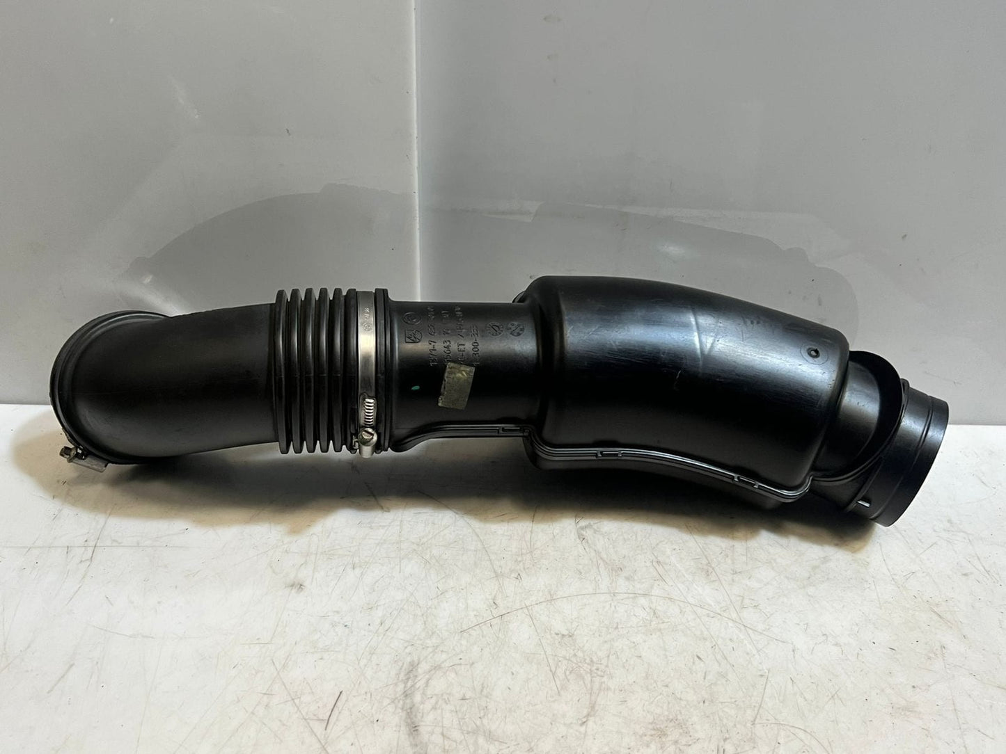 2012-2015 BMW X1 E84 N20 Air Intake Duct HOSE PIPE LINE 7632501 OEM