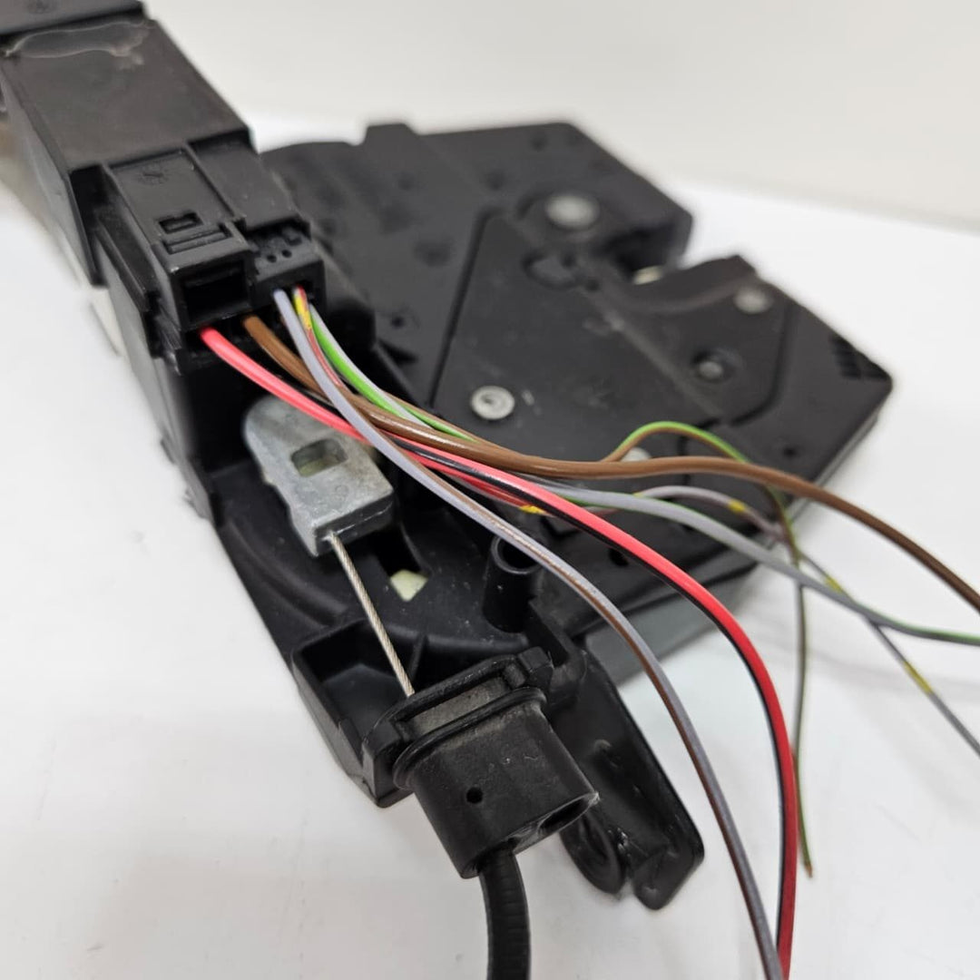 2010-2015 BMW 5 Series F07 GT 528i Trunk Lid Lock Actuator 7330648