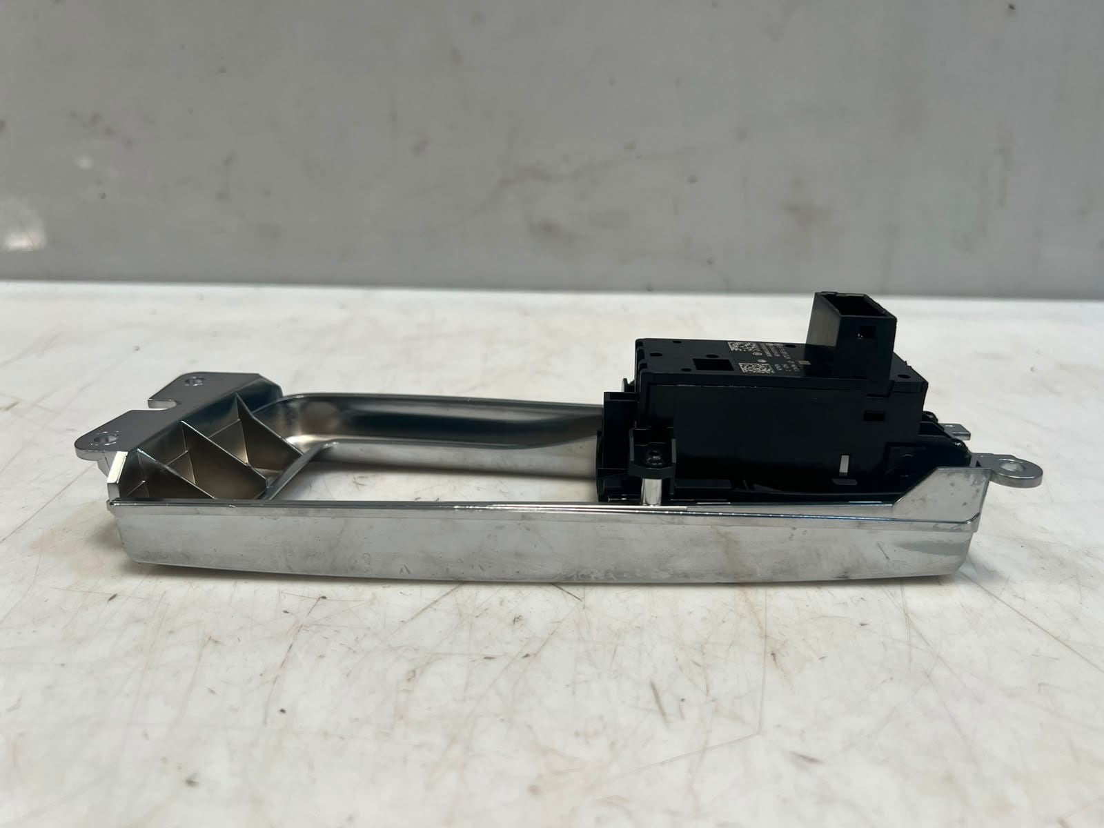 2012-2018 BMW 640i 5 Series F11 6 Series F06 Parking Brake Switch 9385029 oem
