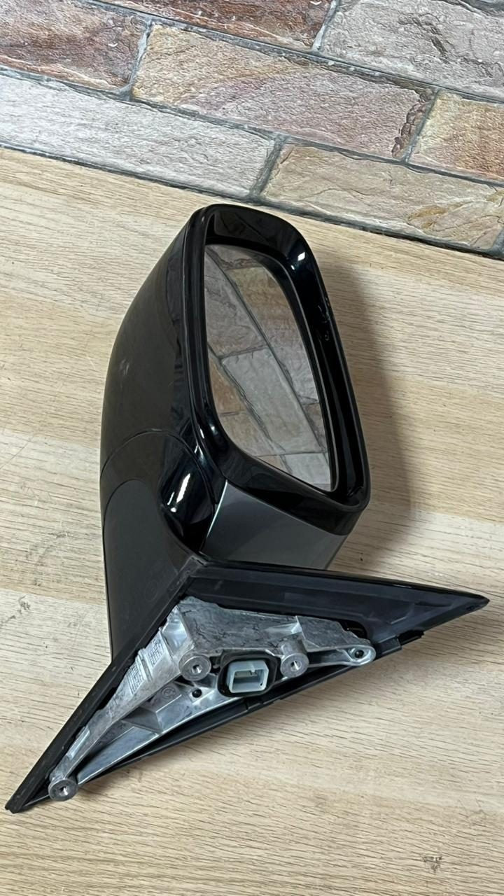 2016-2019 BMW 550i G30 RHD PASSENGER Side View Mirror 046412 CAMERA BLIND SPOT