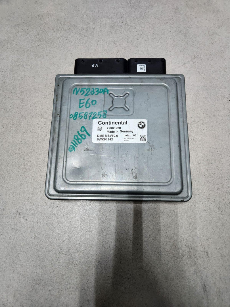 BMW 318i Engine Control Unit 7621178