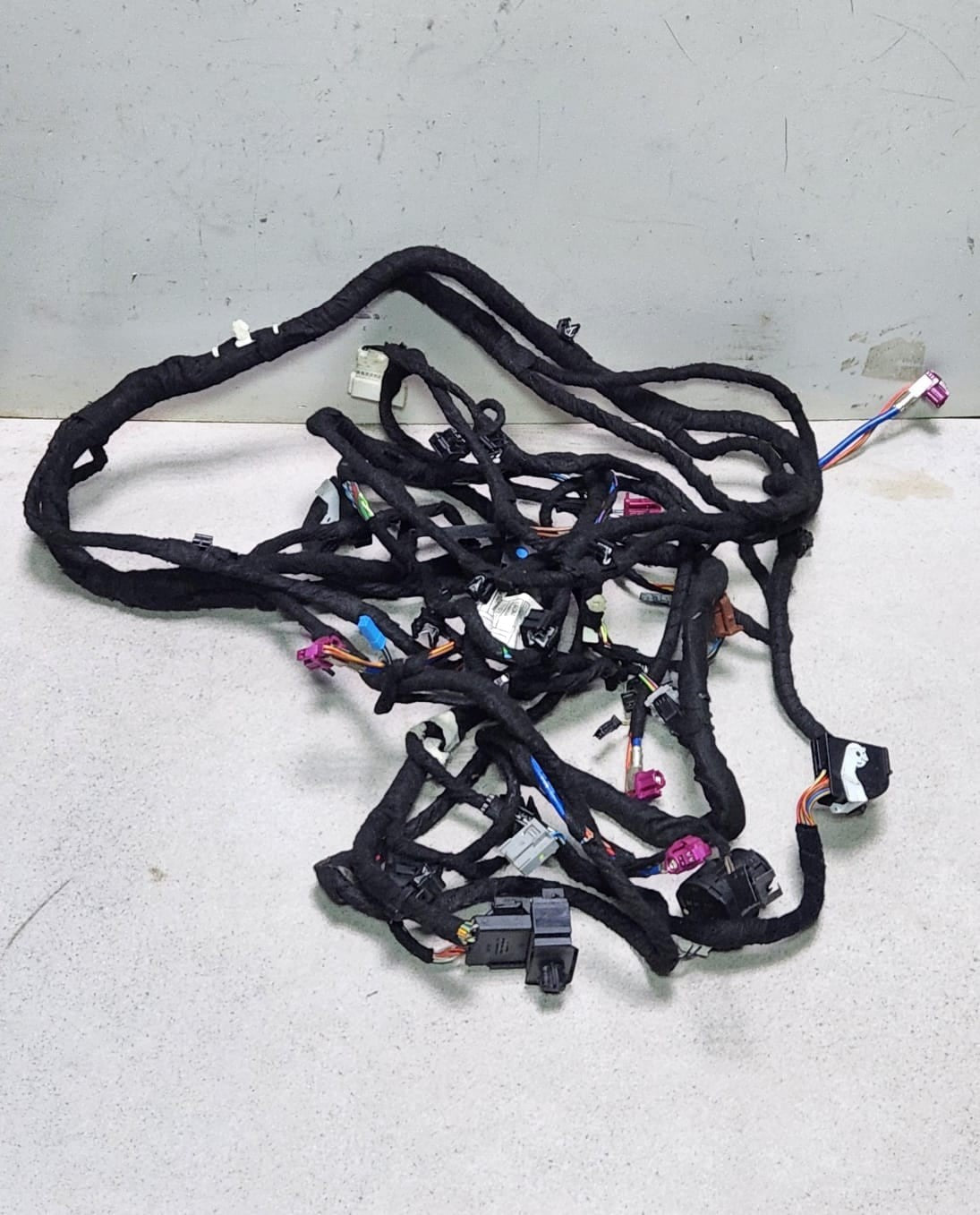 2017-2023 BMW 530i Front Door Wiring Harness 11107810 G30 5-Series and G80 M3
