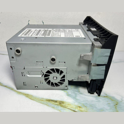 Mercedes-Benz w218 Radio Audio Head Unit CD Player  A 218 900 87 02 OEM