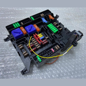OEM BMW F48 F44 F39 F56 F57 F54 FUSE RELAY POWER SUPPLY DISTRIBUTOR BOX 9270356