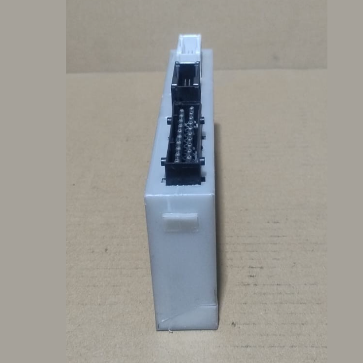 BMW X5 E53 D SPORT GM3 E53 W/SCA 12V BODY CONTROL ECU UNIT 61.35-6 946 947