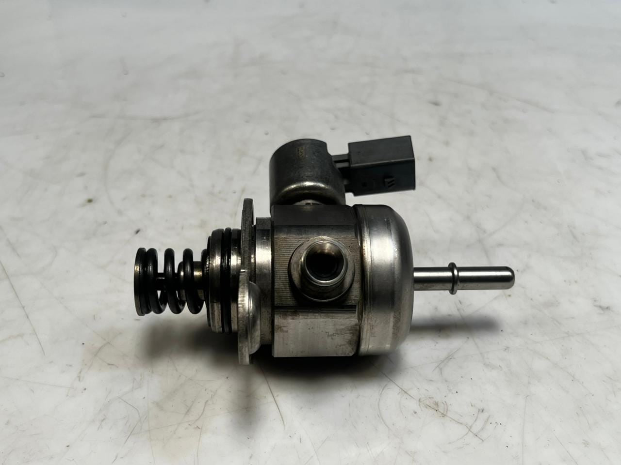 BMW 1 3 Series F20 116i 118i F30 N13 High Pressure Fuel Pump 7607159 OEM