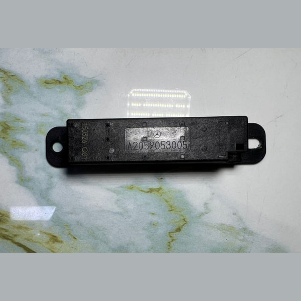 Mercedes Keyless Go Antenna A2059053005 A, C, E, CLS, GLC, CLA, GLE, GLS, X166