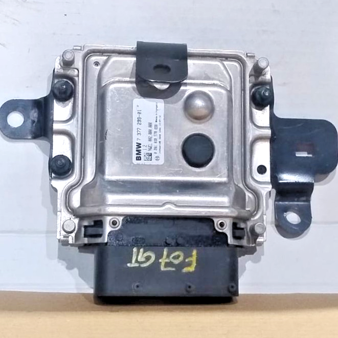 BMW 12-18 F10 F30 3 5 SERIES X5 DEF DIESEL EMISSION PUMP CONTROL UNIT 7377299