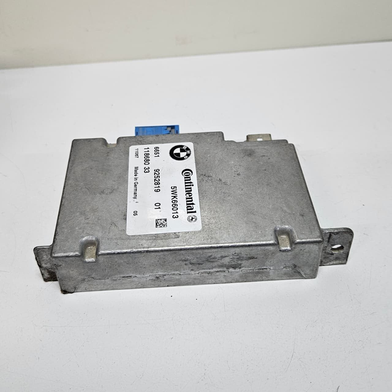 2009-2012 BMW F01 F02 F04 F10 F13 750Li Camera Control Module 9252819