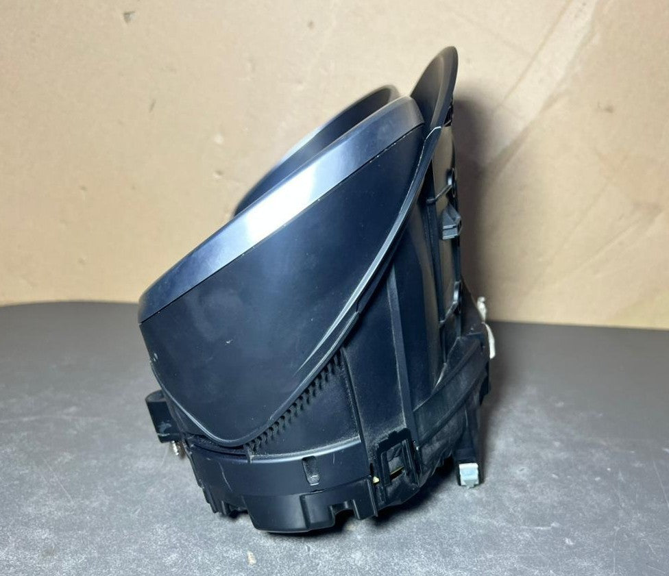2017-2020 Mercedes-Benz W470 X-Class Instrument Cluster Speedometer A470 9009402