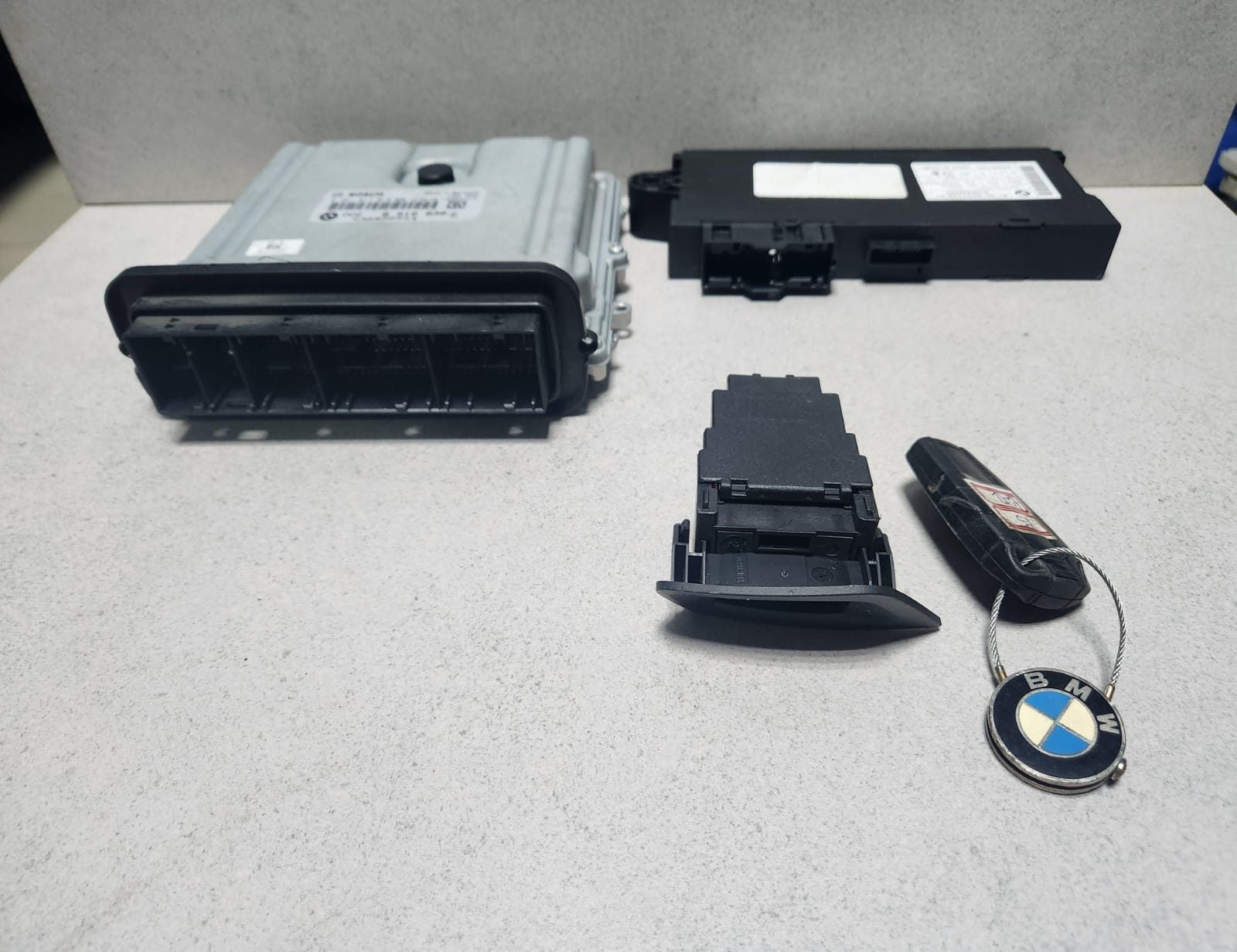 2010 BMW Engine Control Unit 8510838 X5 E70 3.0D Diesel ECU SET 2010-2013