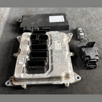 Load image into Gallery viewer, BMW X1 20iX 2011-15 E84 N20 ENGINE CONTROL UNIT COMPLETE SET  DME - 8610678