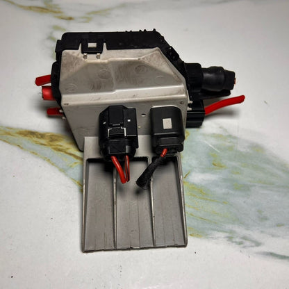 Mercedes-Benz W221 S-Class Fuse Box A 221 540 68 50 S600