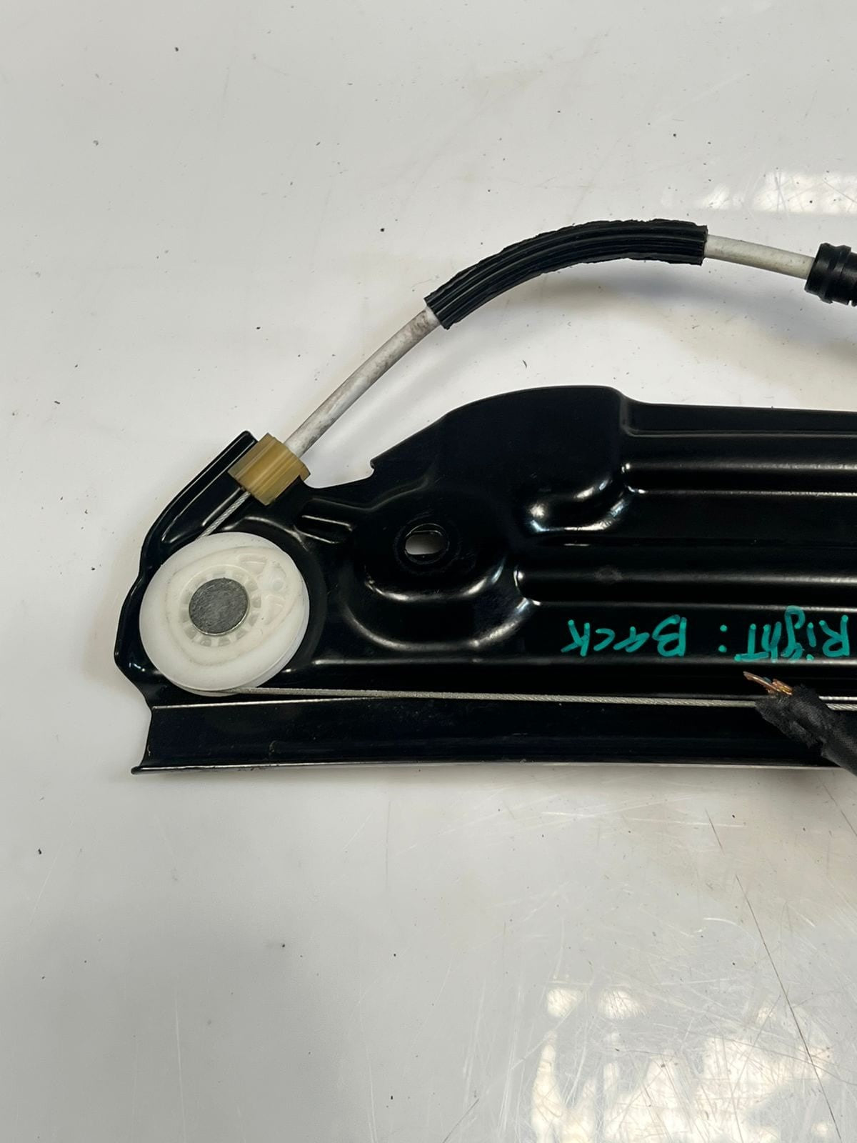 BMW 520d 5' F10 F11 Window Regulator Rear Right 7182122 OEM