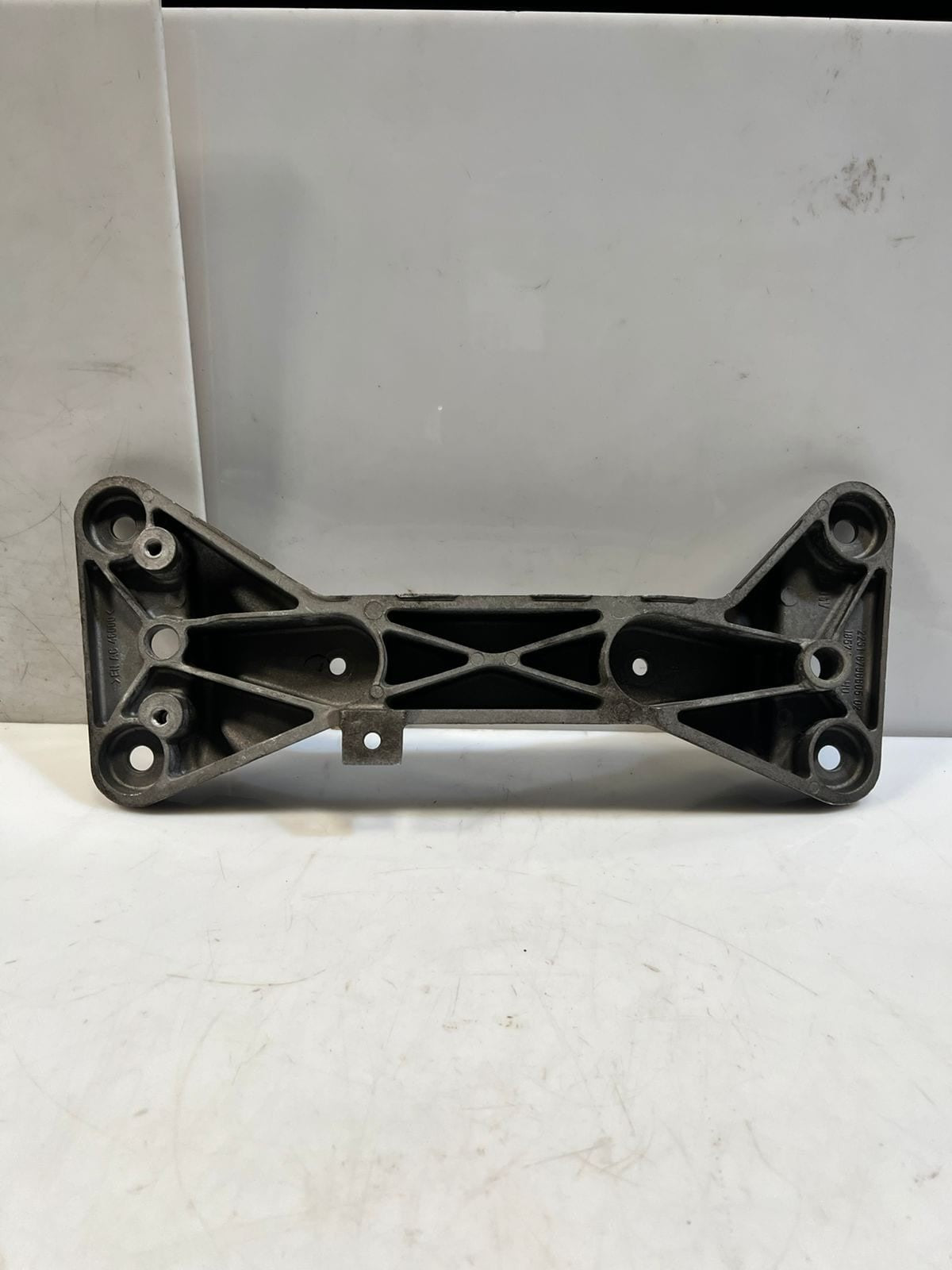 BMW F20 F21 F30 F31 F35 Gearbox Mounting Bracket 6796605 OEM