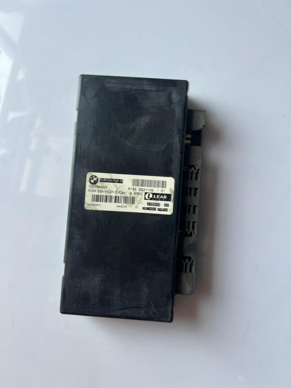 2008-2011 BMW 528i Body Gateway Module 9221109 5-Series E60 E61 and 6-Series E63