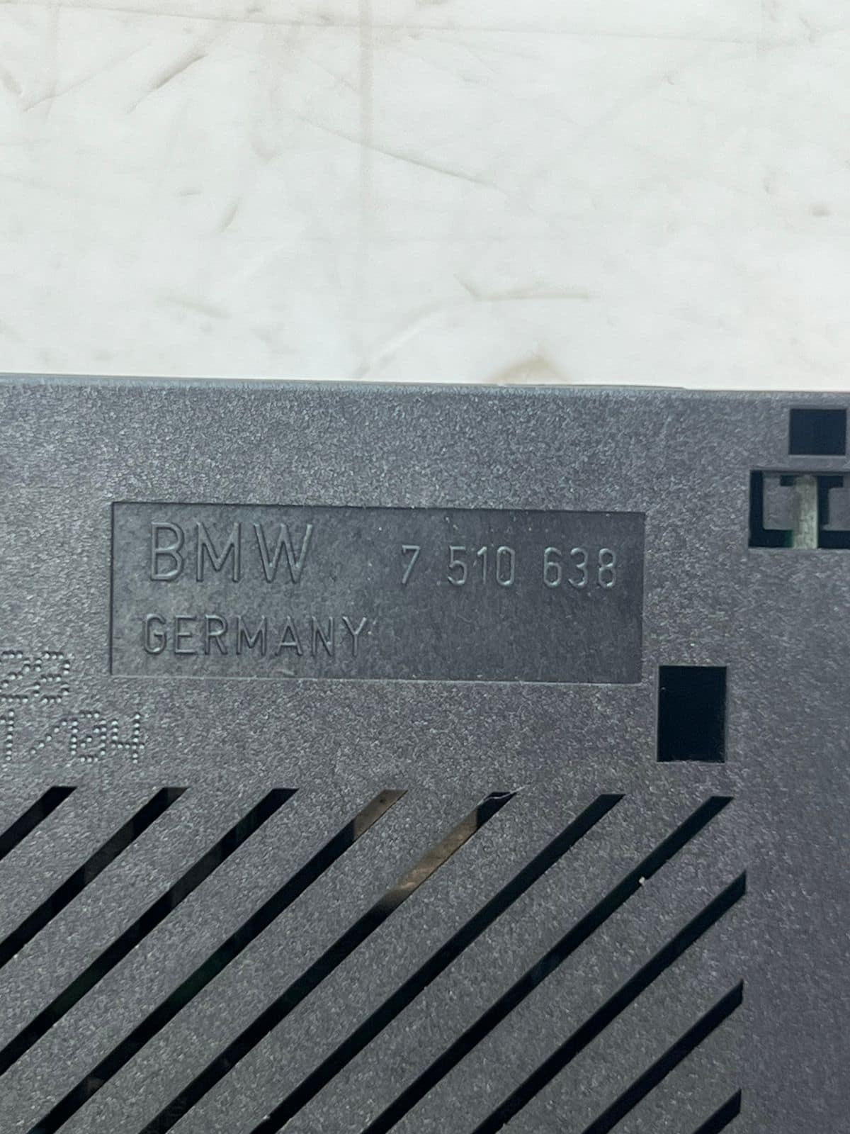 2004-2005 BMW 745i 750I Integrated Supply Module 7510638 OEM