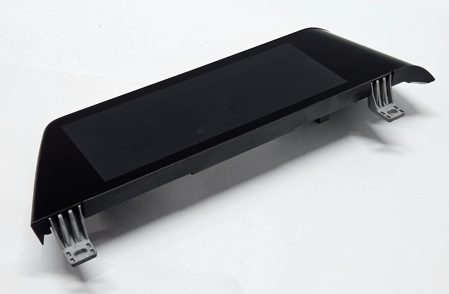 8798744-2019 BMW 330i G20 RHD Central Information Display Screen OEM