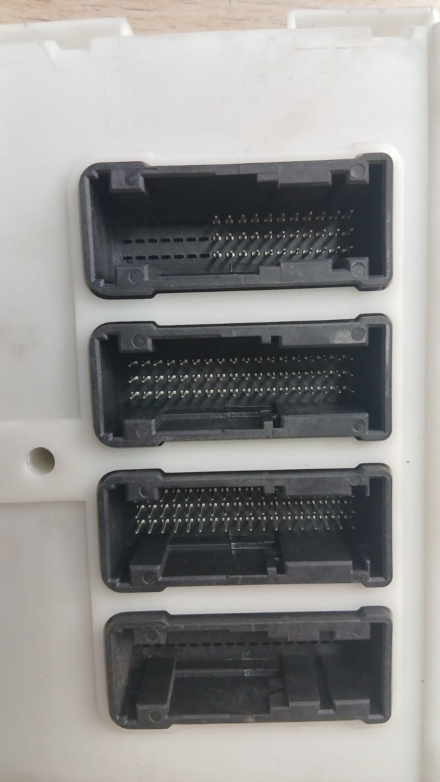 BMW F20 F21 F30 F31 F32 Body Control Comfort Module Unit FEM ECU LR01 9868383